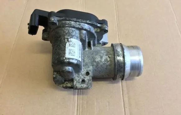Renault Scenic III - Grand scenic III Throttle valve 8200614985