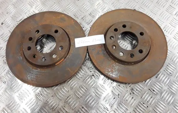 Opel Astra H Front brake disc