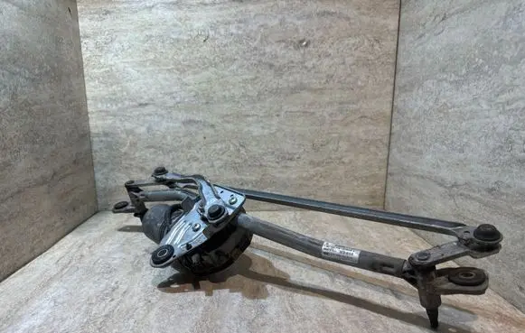 Audi A6 S6 C6 4F Front wiper linkage and motor 4F1955023B