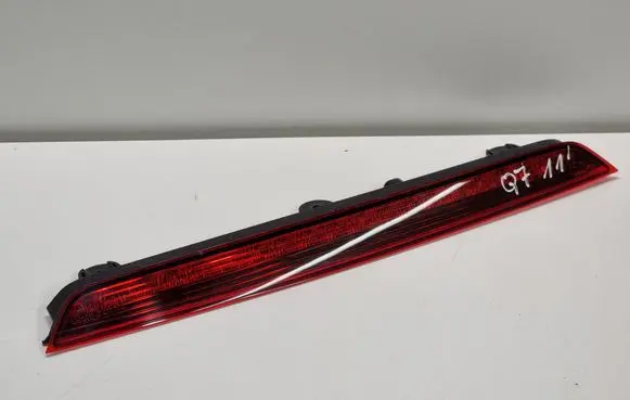 Audi Q7 4L Third/center stoplight 4L0945097
