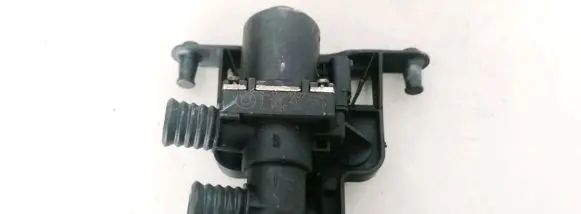 BMW 5 E60 E61 Coolant heater control valve 6411692022602 64116920226-02