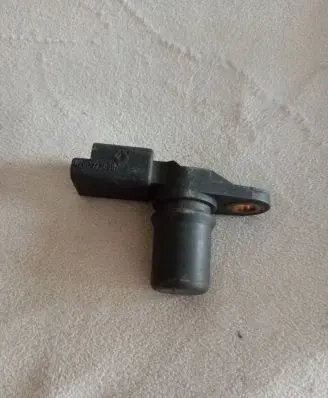 Renault Megane II Camshaft position sensor 8200033688