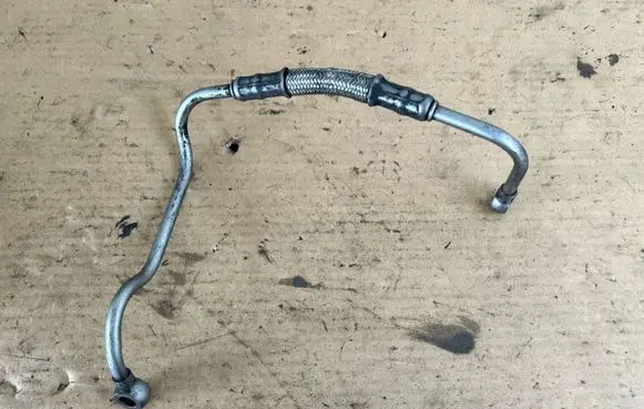 Volkswagen Crafter Turbo turbocharger oiling pipe/hose