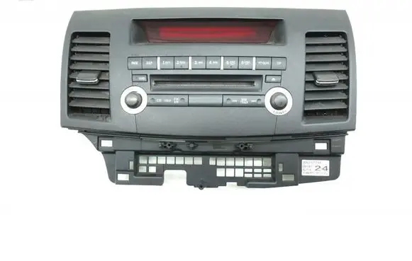 Mitsubishi Lancer VIII Radio/CD/DVD/GPS head unit 8002A378XA