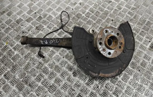 Mercedes-Benz ML W164 Front wheel hub
