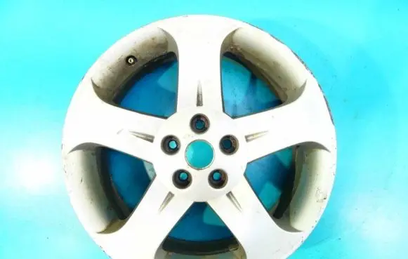 R16 alloy rim