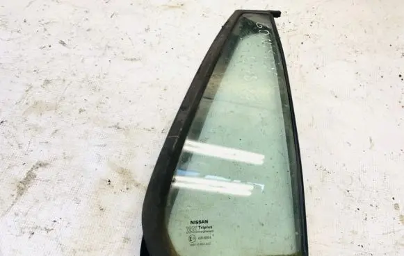 Nissan Primera Rear vent window glass 