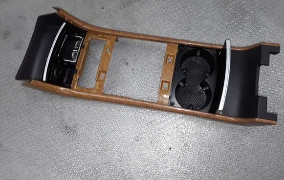 Hyundai Grandeur Center console 846573L000