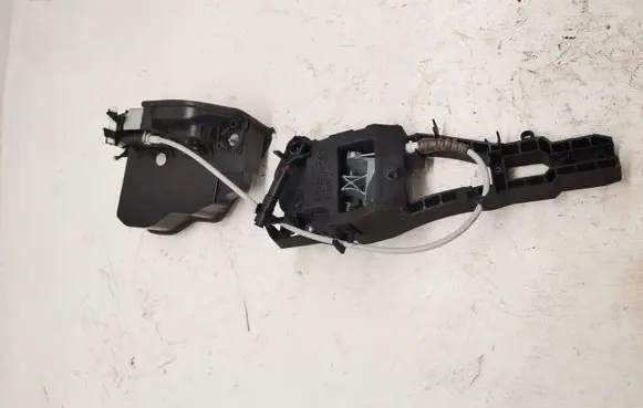 BMW M4 F82 F83 Front door lock 7297750