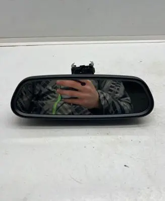 Rear view mirror (interior)