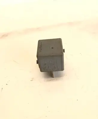 Audi A5 8T 8F Other relay A0025422619 V23134J52X361