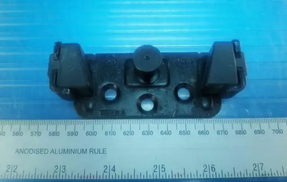 BMW 1 E81 E87 Loading door lock loop/hook striker 7078167
