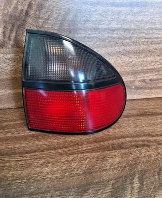 Renault Laguna I Rear/tail lights 2225