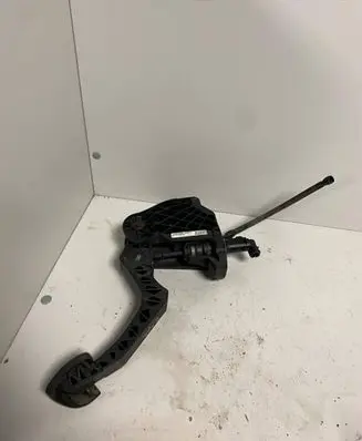 Skoda Octavia Mk2 (1Z) Clutch pedal 1K1721059CH 1K0721388S 1K0721796E