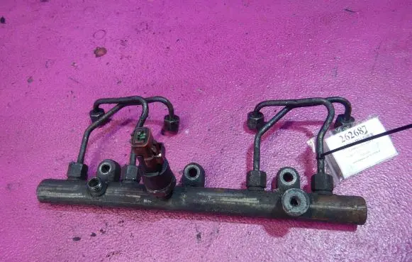 Peugeot Partner Fuel main line pipe