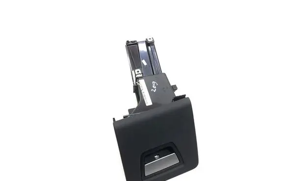 Maserati Ghibli Glove box 06700187040