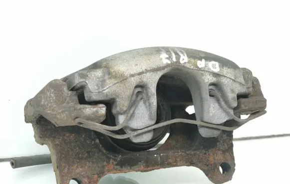 Volkswagen Golf V Front brake caliper