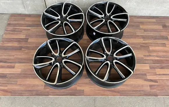 Bentley Continental R22 alloy rim 3SA601025AL 3877767