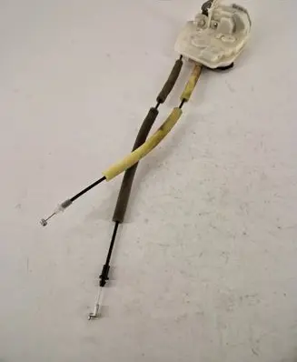 Mazda 2 Front door lock