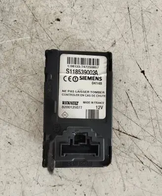 Renault Scenic II - Grand scenic II Ignition key card reader 8200125077 S118539002A 04148