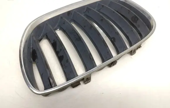 BMW X5 E53 Front bumper upper radiator grill 7124815 51137124815 7113733