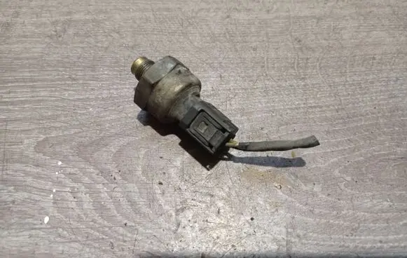 Volvo S60 Brake power pressure regulator 