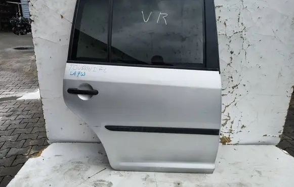 Volkswagen Touran I Rear door 