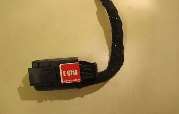Audi A4 S4 B7 8E 8H Accelerator throttle pedal 8K0906385
