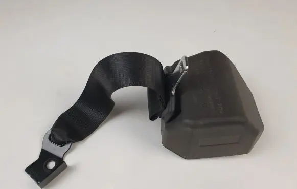 Mini One - Cooper F56 F55 Rear seatbelt 7413987