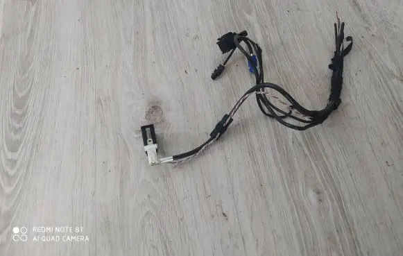 BMW 7 F01 F02 F03 F04 AUX in-socket connector 9237653
