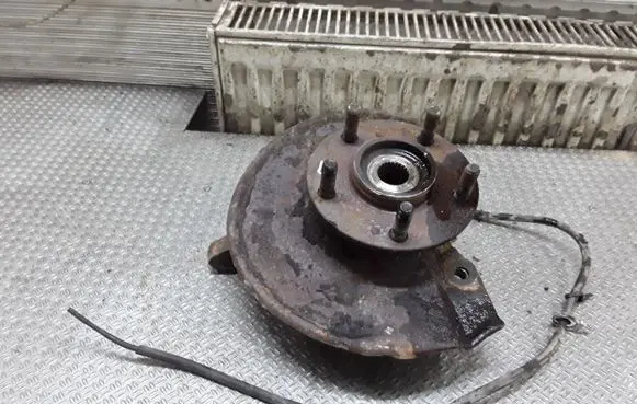 Mitsubishi Lancer Front wheel hub spindle knuckle