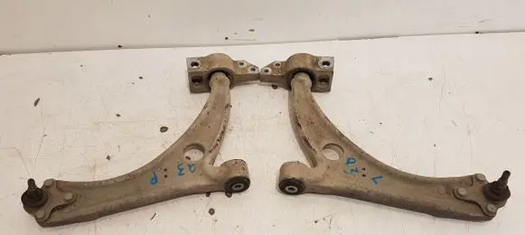 Volkswagen Tiguan Front lower control arm/wishbone 5N0407151H