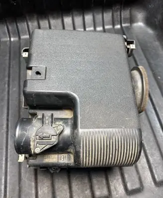 Toyota Hilux (AN120, AN130) Air filter box 177000L380 2640308001 014140689