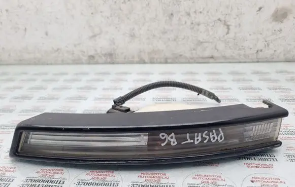 Volkswagen PASSAT B6 Front indicator light 3C0953041E