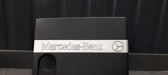 Mercedes-Benz C W203 Engine cover (trim) 2710100667