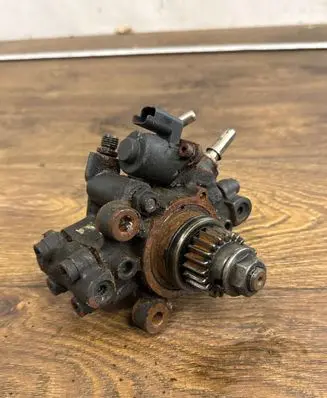 Renault Master III Fuel injection high pressure pump 167008683R A2C80584700 17319009231