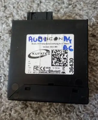 Audi A4 S4 B6 8E 8H Bluetooth control unit module 36430