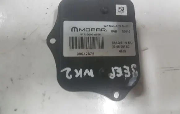 Jeep Grand Cherokee Headlight ballast module Xenon 90042672