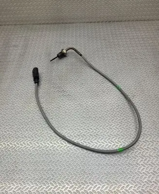 Volkswagen Tiguan Exhaust gas temperature sensor 04L906088JH