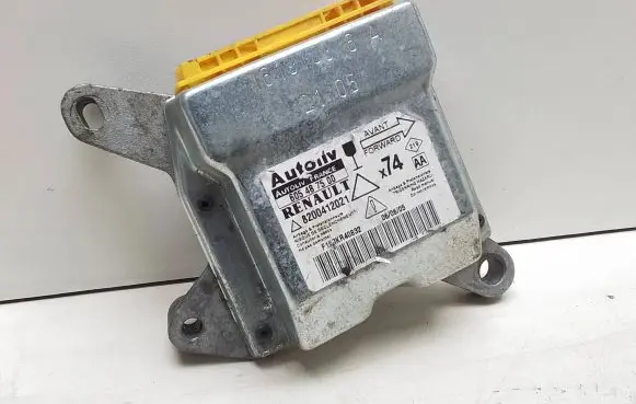 Renault Laguna II Airbag control unit/module 8200412021