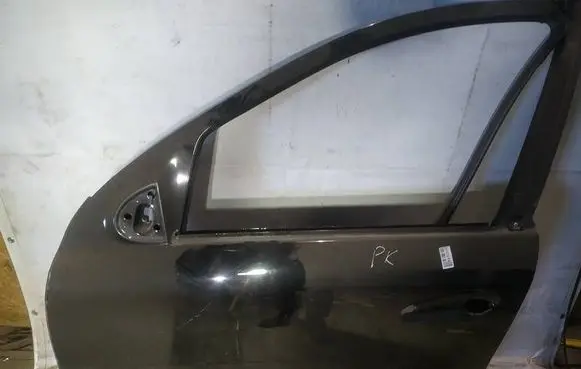 Mercedes-Benz ML W164 Front door juodos