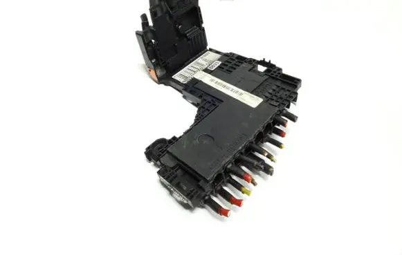 Citroen C4 II Picasso Fuse box set 9805119780 0533
