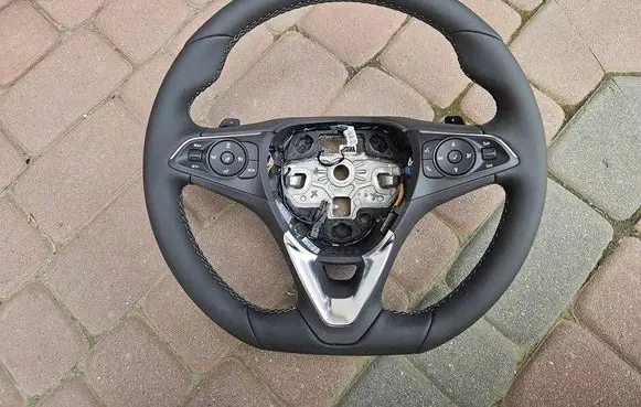 Opel Mokka B Steering wheel 5O5P5L5E5X6019