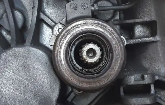 Clutch slave cylinder