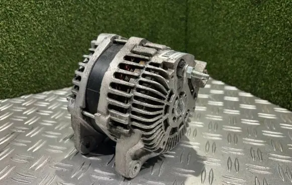 Renault Master III Generator/alternator 231008137R A003TX0481 12V185AC