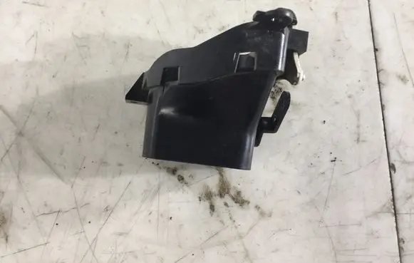 Mercedes-Benz Sprinter W901 W902 W903 W904 Dashboard side air vent grill/cover trim A9016893239