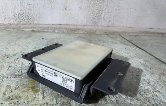 Volvo V40 Blind spot module 31429893 G2611 RQ421160570174