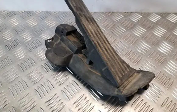 Seat Leon (1P) Accelerator throttle pedal 1K2721503M 6PV00874500