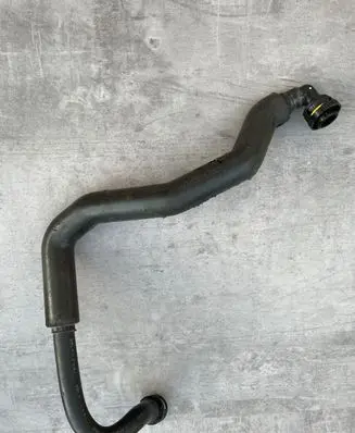 Land Rover Range Rover Evoque L551 Engine coolant pipe/hose H4P36C342BB