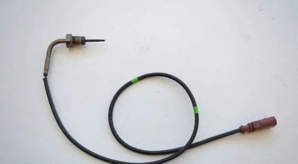 Lexus RX 450H Oil temperature sensor 04L906088EB